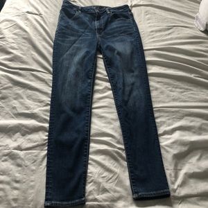 High Rise Skinny Jeans *SOLD*